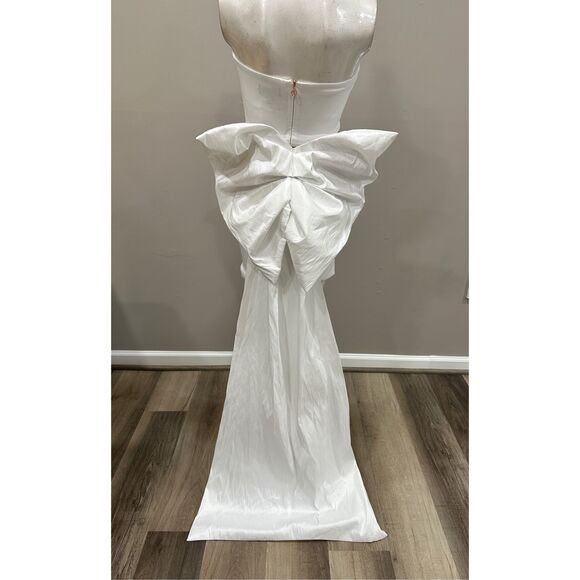 NWT NOOKIE ADORE 2WAY DRESS - WHITE SIZE XS $429 - Picture 9 of 12